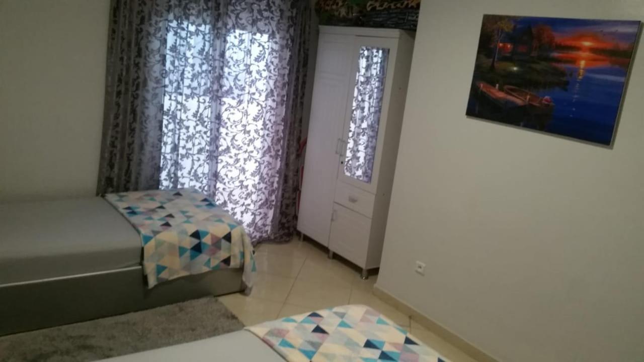 Appartement A Tanger Deux Chambres Buitenkant foto
