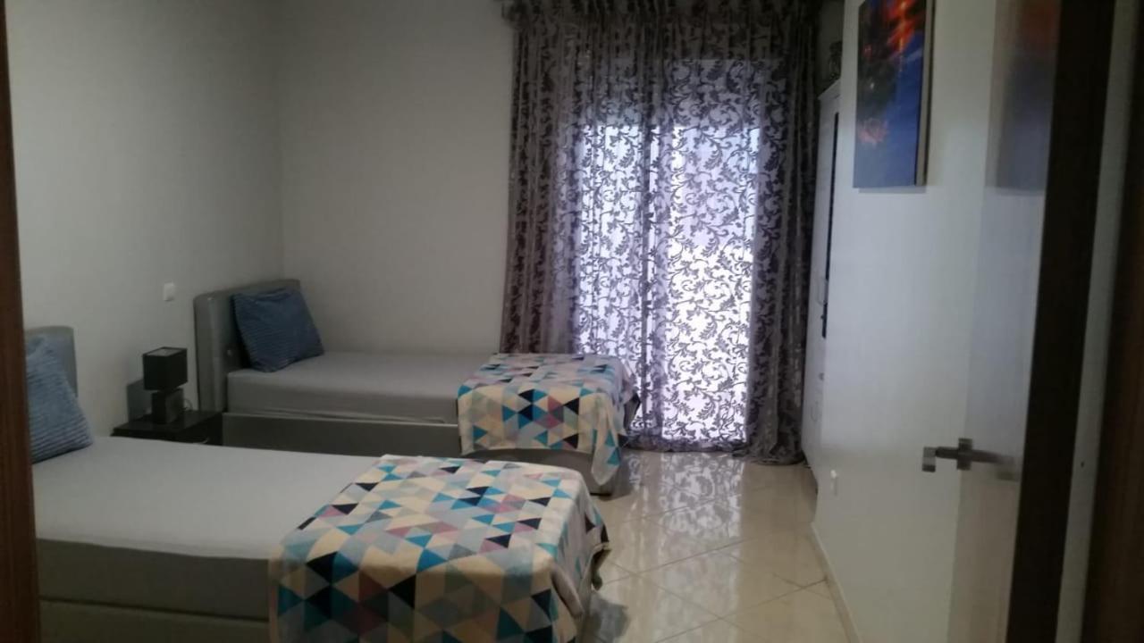 Appartement A Tanger Deux Chambres Buitenkant foto